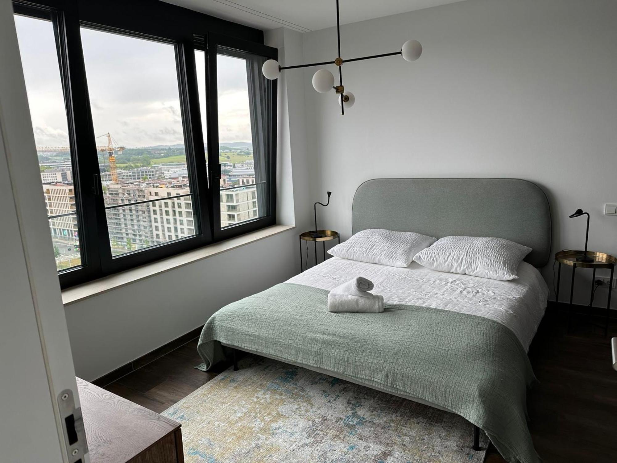 Appartement De Luxe 1 Chambre A Coucher, Centre Commercial, Piscine Et Fitness Luxemburg Kültér fotó